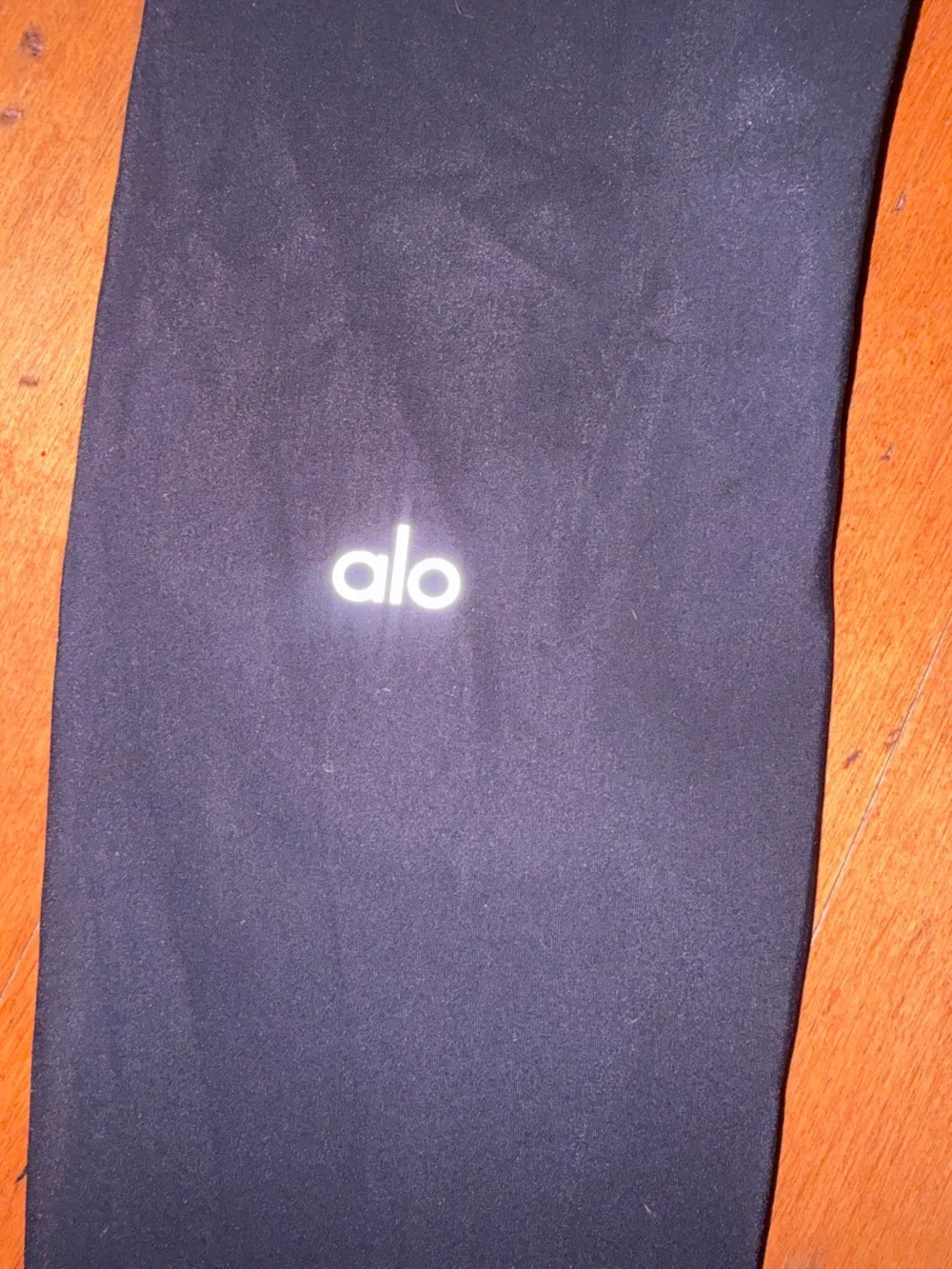 ALO Yoga Ripped Warrior Black High-Waist Leggings with Sculpting Fit, sz S, guc